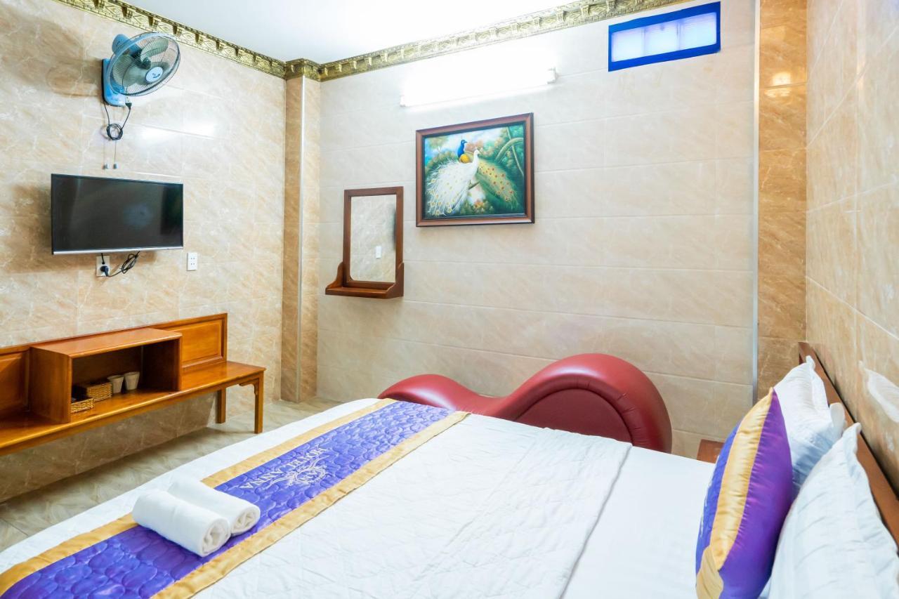 148 Go Vap Khách sạn